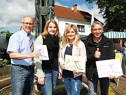 Frank Rayczik, Laura Bendix, Viktoria Milz und Joachim Woite (von links). - © Foto: Karenfeld