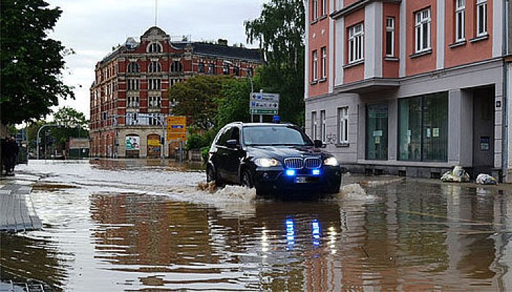 Detmold bittet um
Hilfe für Zeitz - © Detmold