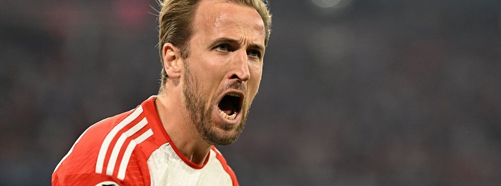Bayern-Star Harry Kane jubelt nach seinem verwandelten Elfmeter. - &copy; Lukas Barth-Tuttas/dpa