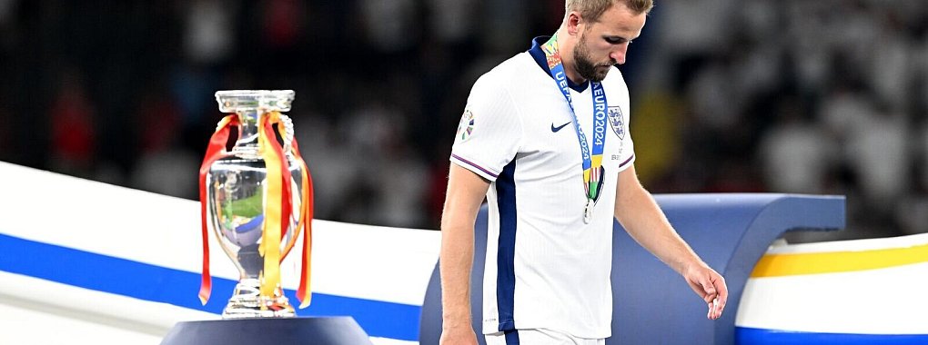 Englands St&uuml;rmerstar Harry Kane darf auch nach dem EM-Finale keinen Troph&auml;e in den Himmel recken. - &copy; Federico Gambarini/dpa