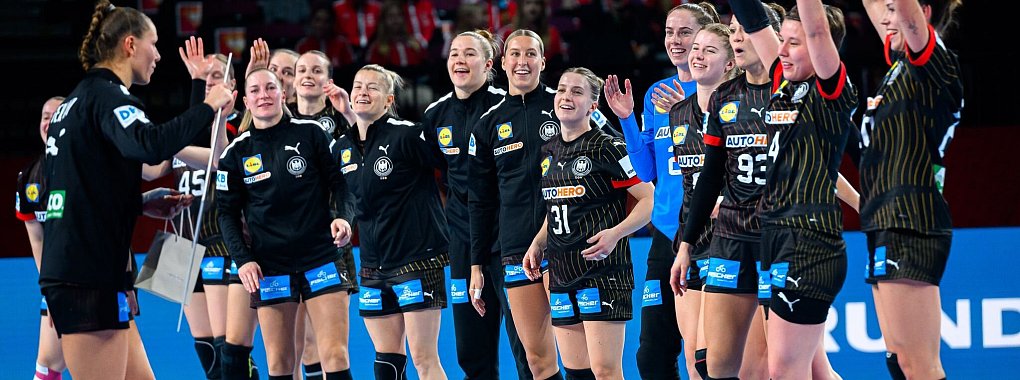 Die deutschen Handballerinnen wollen bei der EM auch gegen Titelanwärter Dänemark jubeln. - © Marco Wolf/dpa