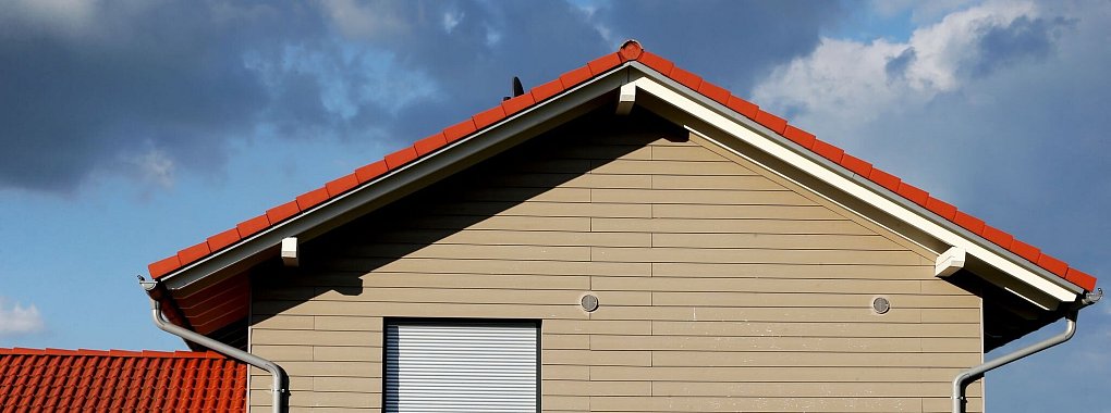 Dach des Eigenheims frisch energetisch saniert? Dann kann das unter Umständen die Steuerlast senken. - © Karl-Josef Hildenbrand/dpa-tmn