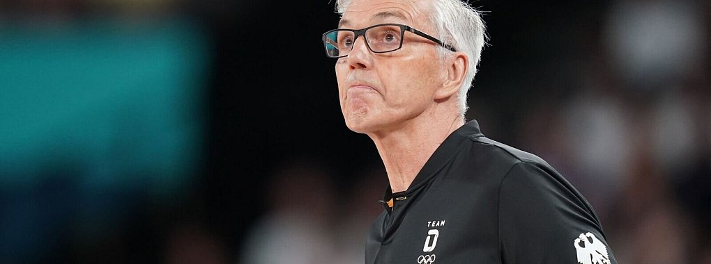 Der neue Bayern-Coach Gordon Herbert hofft auf guten Rat von Trainer-Altmeister Pesic. - &copy; Marcus Brandt/dpa