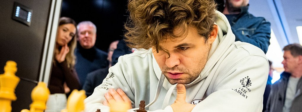 Der Norweger Magnus Carlsen spielte erstmals für den FC St. Pauli in der Schach-Bundesliga. - © Daniel Bockwoldt/dpa