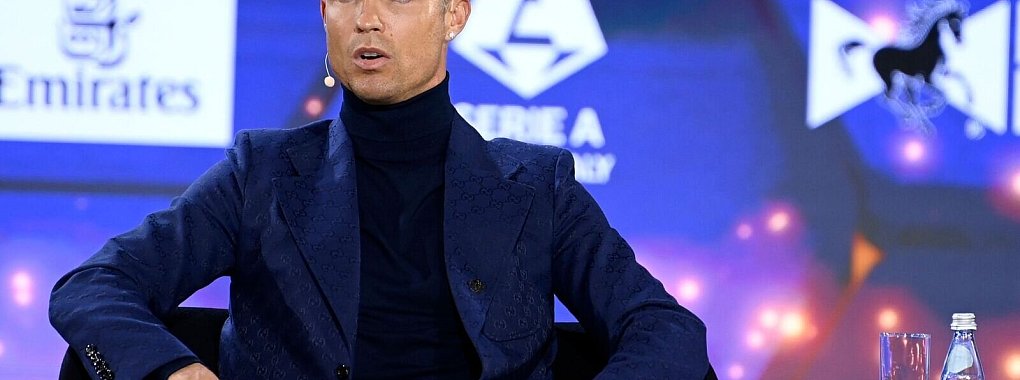 Cristiano Ronaldo hat sich zu seiner als obsz&ouml;n empfundenen Geste in Saudi-Arabien ge&auml;u&szlig;ert. - &copy; Fabio Ferrari/AP/dpa