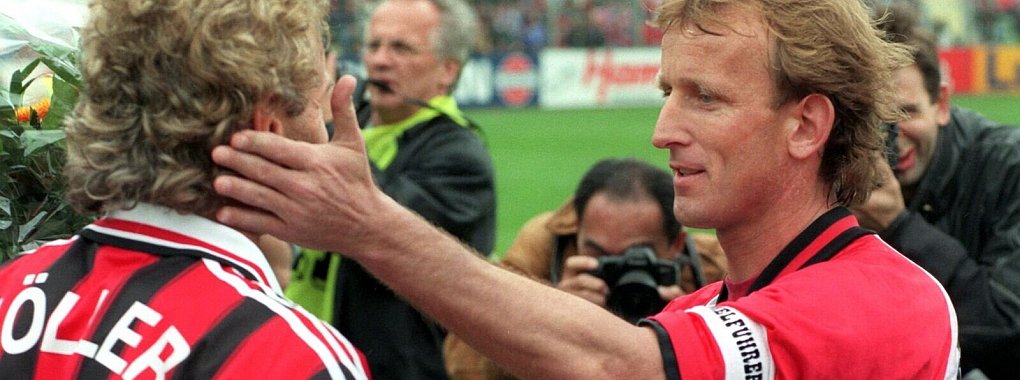 Andreas Brehme (r) spielte auch f&uuml;r den 1. FC Kaiserslautern in der Bundesliga. - &copy; Gero Breloer/dpa
