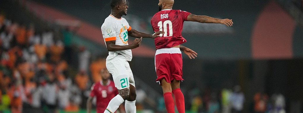 Die Elfenbeink&uuml;ste um Evan Ndicka (l) steht beim Afrika-Cup vor dem Aus. - &copy; Sunday Alamba/AP/dpa