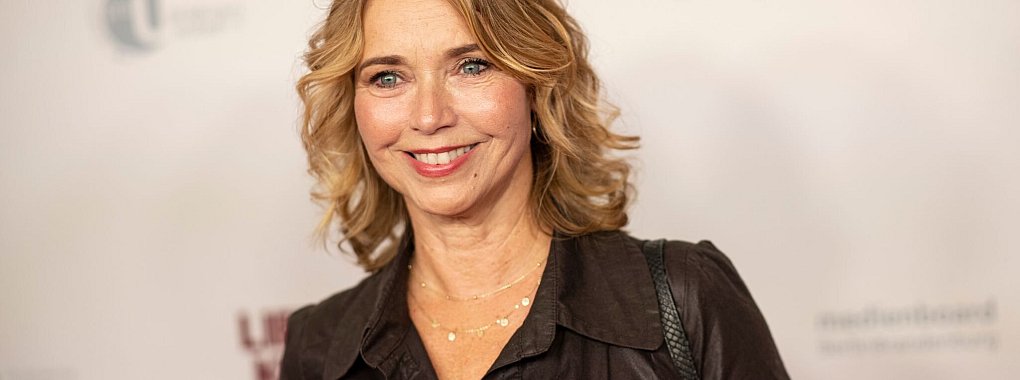 Tina Ruland und andere Promis m&uuml;ssen immer wissen, wo sie gerade mit dem &laquo;Destination X&laquo;-Bus unterwegs sind. - &copy; Fabian Sommer/dpa