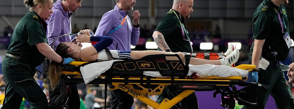 Die franz&ouml;sische Stabhochspringerin Margot Chevrier hat sich bei der Hallen-WM in Glasgow schwer verletzt. - &copy; Bernat Armangue/AP
