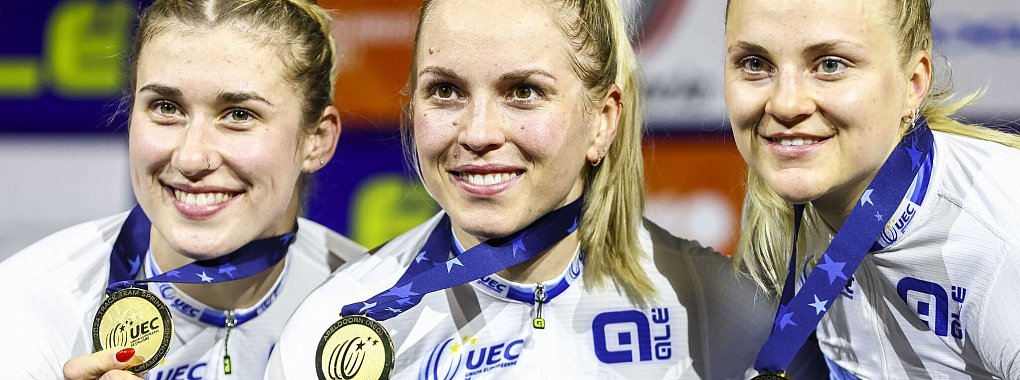 Holten zum EM-Auftakt in Apeldoorn Gold: Pauline Grabosch (l-r), Emma Hinze und Lea-Sophie Friedrich. - &copy; Vincent Jannink/ANP/dpa