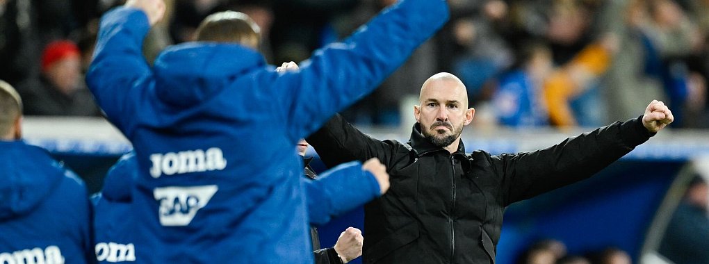 Traumdebüt für Hoffenheim: Trainer Christian Ilzer - © Uwe Anspach/dpa