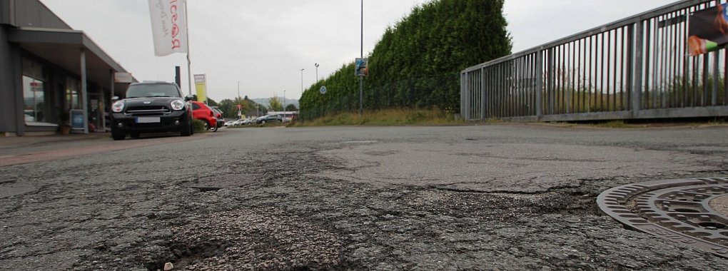 Straßenschäden auf dem Bruchweg - © Jens Rademacher