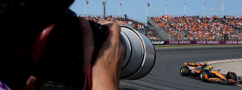 Lando Norris entreißt Max Verstappen die Pole in Zandvoort. - © Peter Dejong/AP/dpa