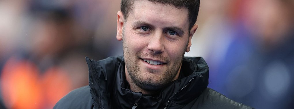 Hat nach gutem Start in Brighton allen Grund zu lächeln: Fabian Hürzeler. - © Paul Terry/CSM via ZUMA Press Wire/dpa