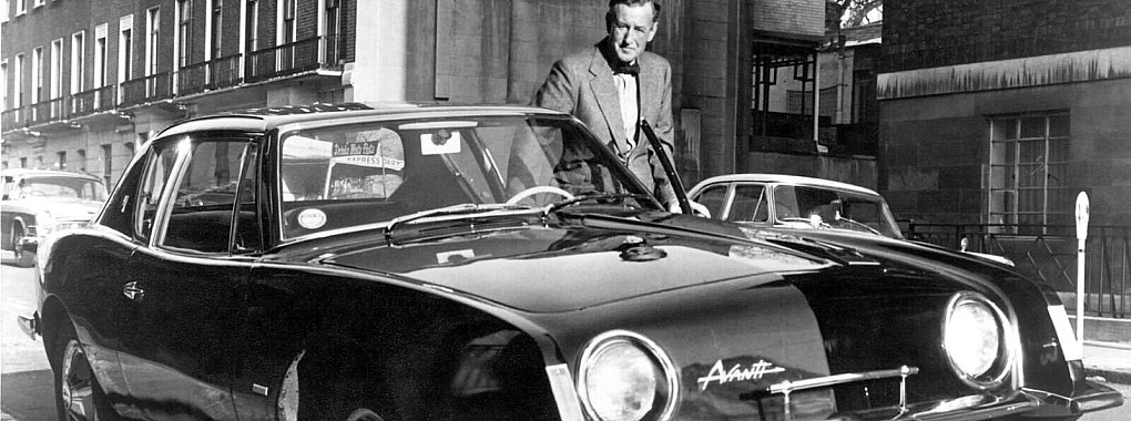 Die Autos sind in den James-Bond-Filmen so wichtig wie der Martini. - © -/Porter Press International/dpa