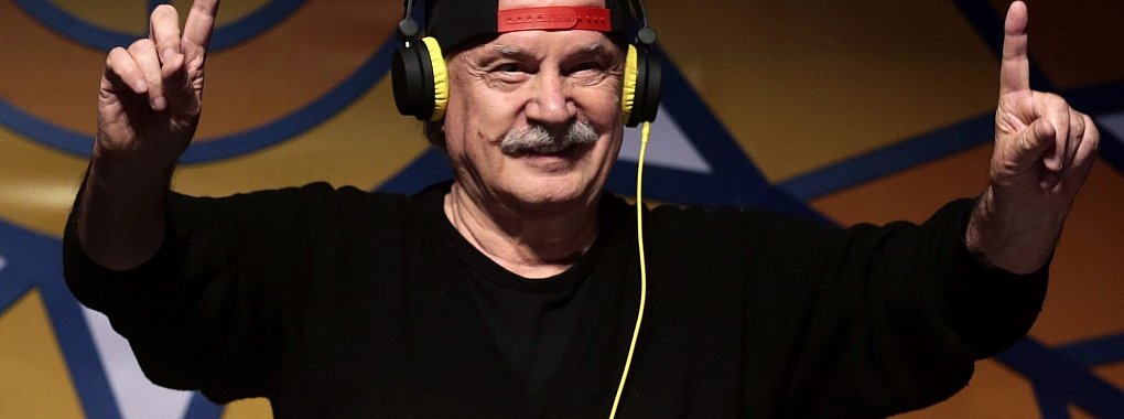 Der Disco-Altmeister als DJ: Giorgio Moroder. (Archivbild) - © picture alliance / dpa