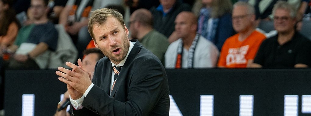 Trainer Anton Gavel und seine Ulmer holten den zehnten Saisonsieg. - &copy; Stefan Puchner/dpa/Archivbild