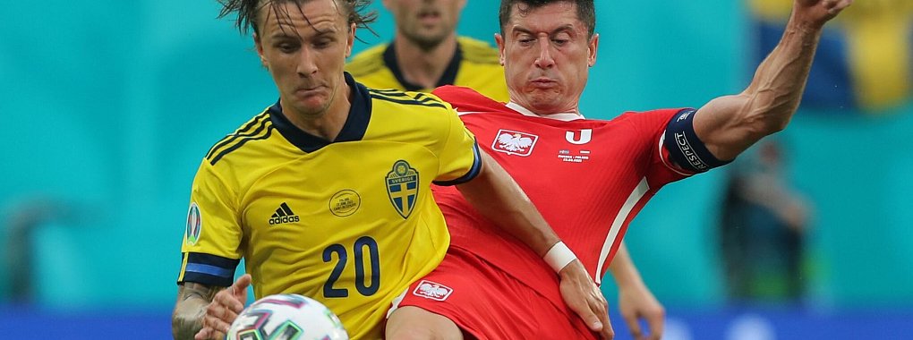 Der Schwede Kristoffer Olsson (l) liegt wegen einer Hirnerkrankung in einer Klink. - © Igor Russak/dpa