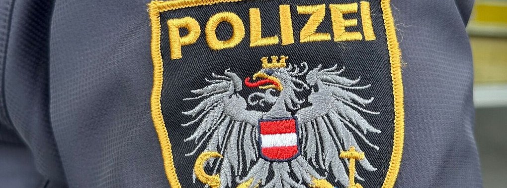 Die Polizei hat Ermittlungen bei einem österreichischen Frauenfußball-Club aufgenommen. (Archiv) - © Matthias Röder/dpa