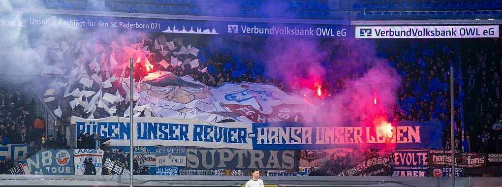 Rostocker Fans sorgten in der jüngsten Vergangenheit wiederholt für negative Schlagzeilen. - © David Inderlied/dpa