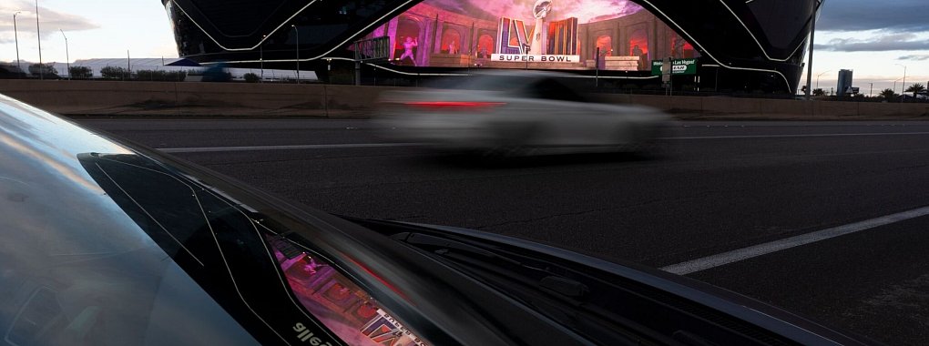 Im Allegiant Stadium in Las Vegas wird der 58. Super Bowl ausgetragen. - © Gregory Bull/AP/dpa