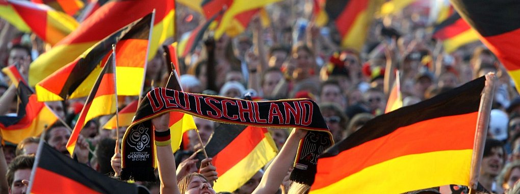 Fu&szlig;ball-Deutschland hofft bei der EM im eigenen Land auf ein neues Sommerm&auml;rchen. - &copy; Kay Nietfeld/dpa