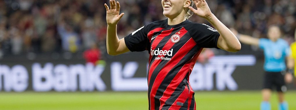 Laura Freigang trifft für Frankfurt gegen Köln dreifach. - © Jürgen Kessler/dpa