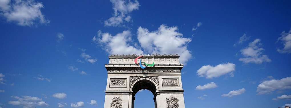 Die Paralympics in Paris mit dem Arc de Triomphe sind vor dem Start bereits auf Rekordkurs. - &copy; Zac Goodwin/PA Wire/dpa