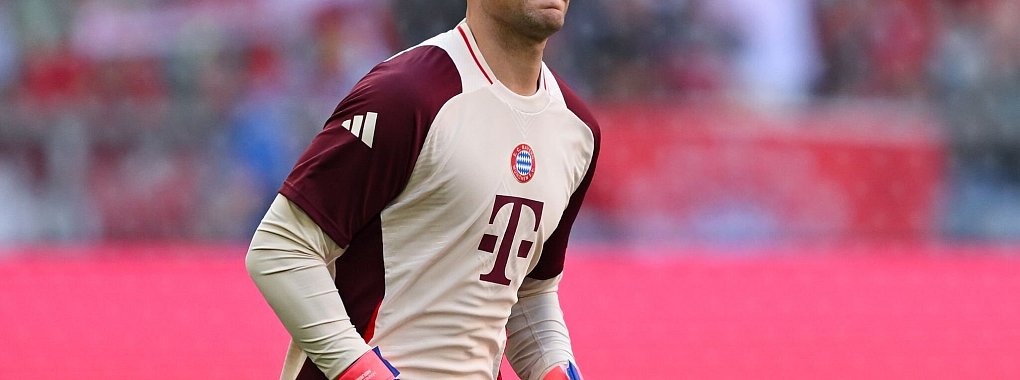 Neuer musste in der Halbzeitpause ausgewechselt werden. - © Sven Hoppe/dpa