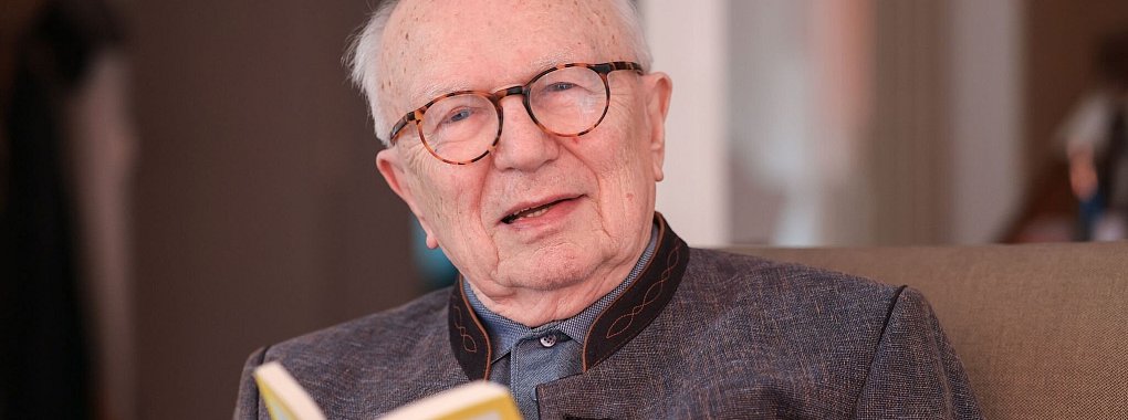 Fernsehjournalist Friedrich Nowottny wird 95 Jahre alt - und sorgt sich um die Zukunft. - &copy; Oliver Berg/dpa