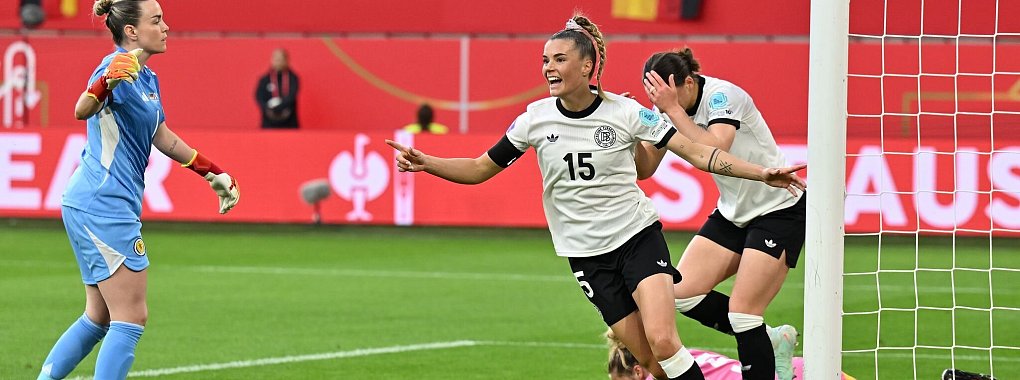 Großer Tag im DFB-Trikot: Hoffenheims Selina Cerci - © Swen Pförtner/dpa