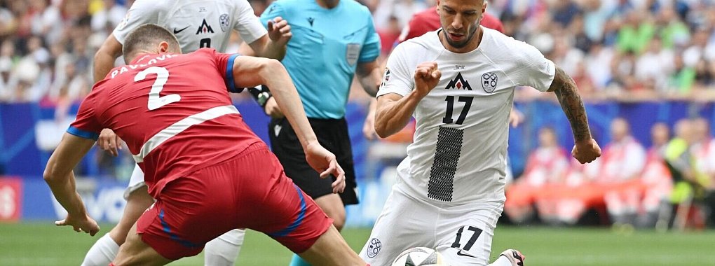 Slowenien und Serbien lieferten sich ein enges Duell. - © Sven Hoppe/dpa