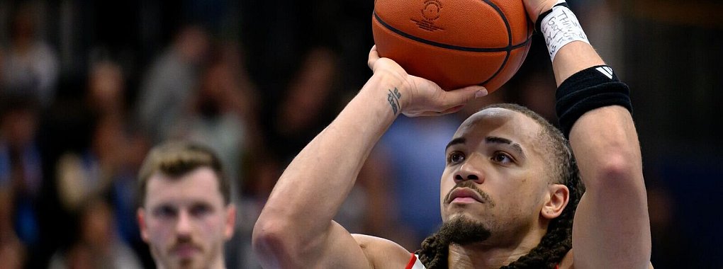 Carsen Edwards war gegen Paris bester Bayern-Werfer. - © Hendrik Schmidt/dpa