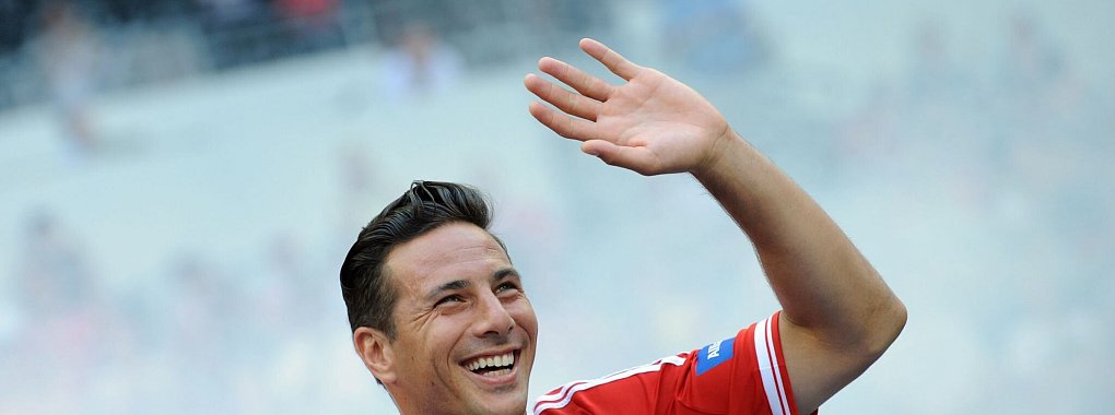 Der ehemalige Bundesligaprofi Claudio Pizarro ist in seiner peruanischen Heimat zum Ehrenprofessor ernannt worden. - &copy; Andreas Gebert/dpa