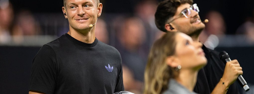 Toni Kroos macht bei seiner Icon League mit. - © Marius Becker/dpa