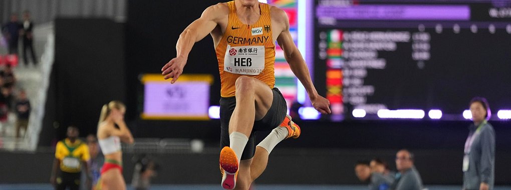 Dreispringer Max Heß kann bei der WM nicht mit einer Medaille überraschen. - © Vincent Thian/AP/dpa