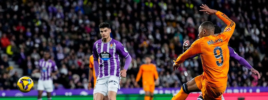 Kylian Mbappé war für Real Madrid der Matchwinner in Valladolid. - © Manu Fernandez/AP/dpa