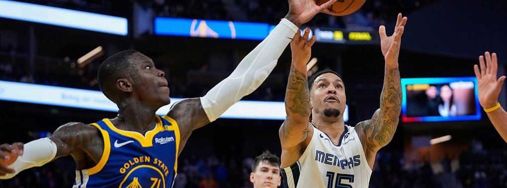Dennis Schröder (l) findet sich bei den Golden State Warriors zunehmend besser zurecht. - © Godofredo A. Vásquez/AP/dpa