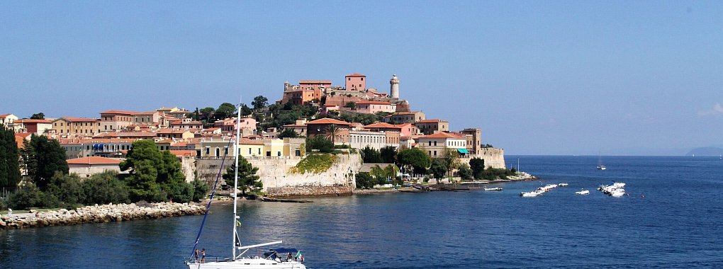 Bella Italia: Damit im Urlaub keine bösen Überraschungen warten, können Touristen nun über eine neue Datenbank die Seriosität von Anzeigen für Ferienwohnungen und Ferienhäusern prüfen. - © Bernhard Krieger/dpa-tmn