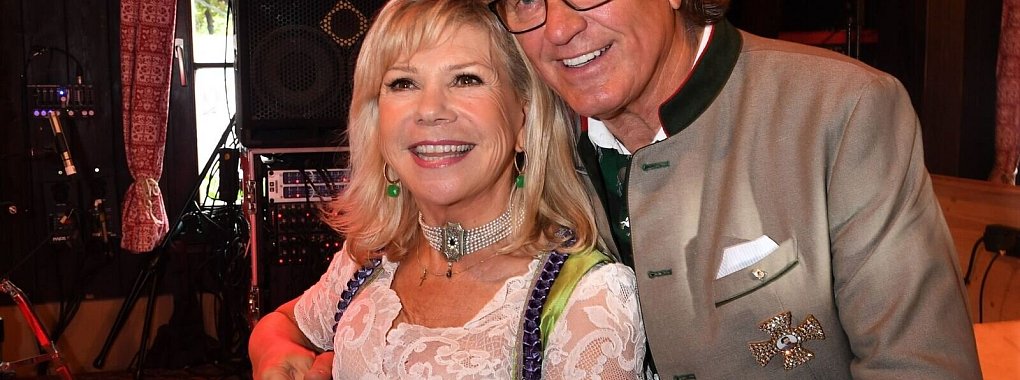 Eigene Zeitschrift: Das Volksmusik-Duo will in den Beiträgen persönliche Erlebnisse und Erfahrungen aus seiner 50-jährigen gemeinsamen Lebensgeschichte einbringen. - © Felix Hörhager/dpa