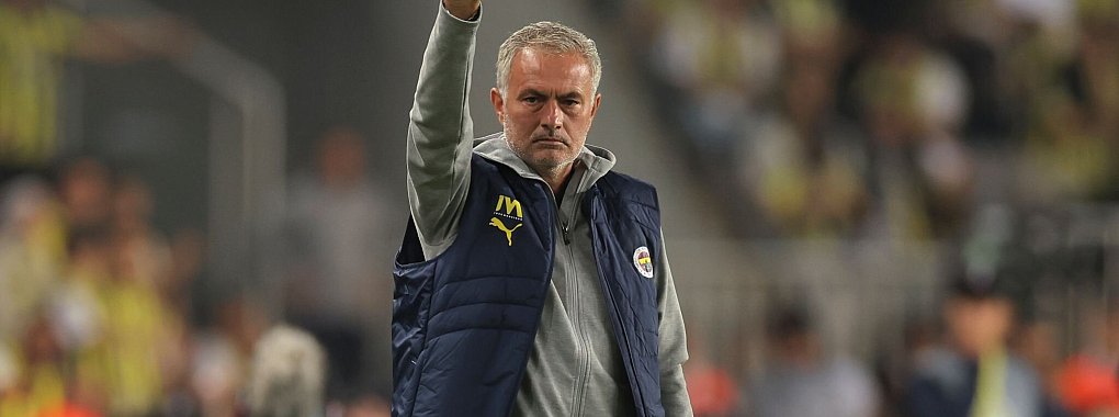 Jose Mourinho bei Fenerbahce Istanbul. - © Uncredited/AP