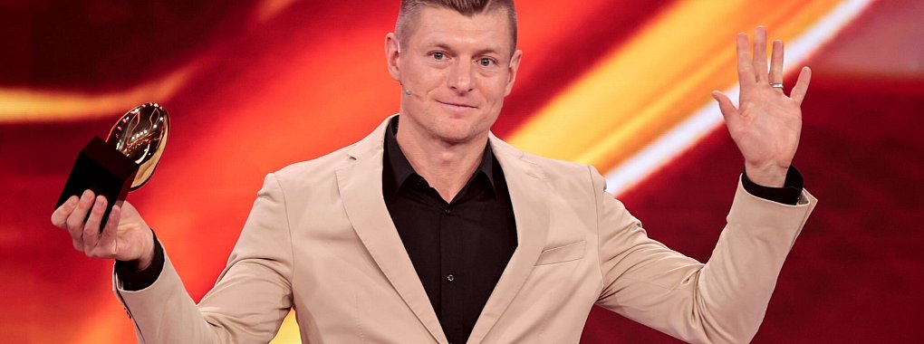 Will Galas und Events vorerst meiden: Toni Kroos. - © Carsten Koall/dpa