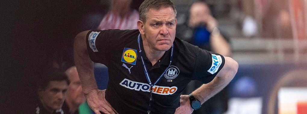 Bundestrainer Alfred Gislason beruft 18 Spieler f&uuml;r den Lehrgang. - &copy; David Inderlied/dpa