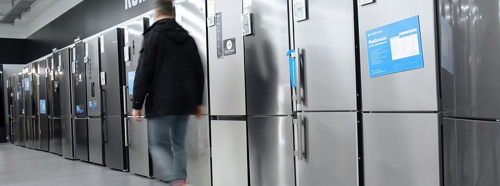 Die Wahl des passenden Kühlschranks ist keine leichte Aufgabe - ein Augenmerk sollte auf der Energieeffizienz liegen. - © Laura Ludwig/dpa-tmn/dpa