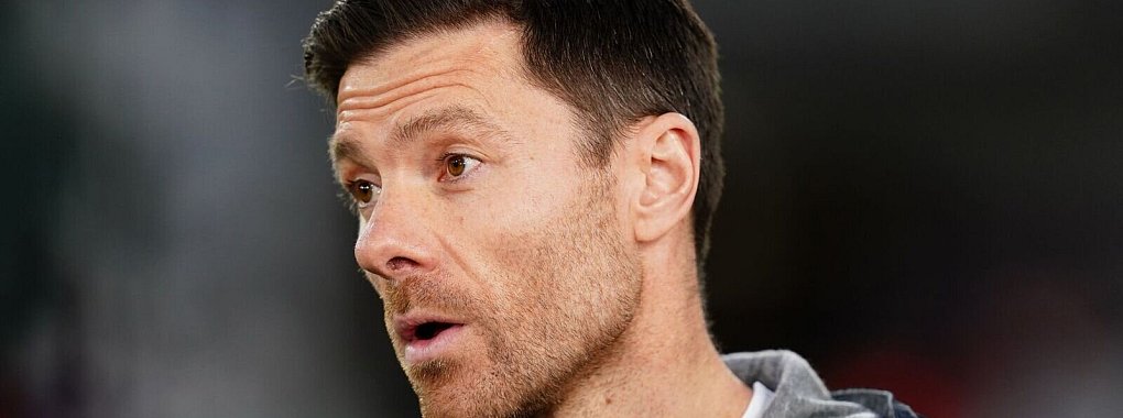 Bayer-Trainer Xabi Alonso freut sich auf ein Wiedersehen mit Daniele De Rossi. - &copy; John Walton/PA Wire/dpa