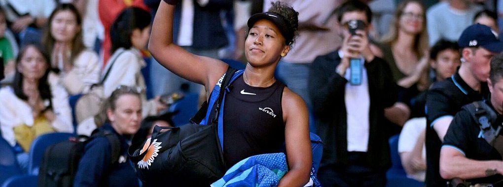 Gab verletzt in der dritten Runde auf: Naomi Osaka - © James Ross/AAP/dpa