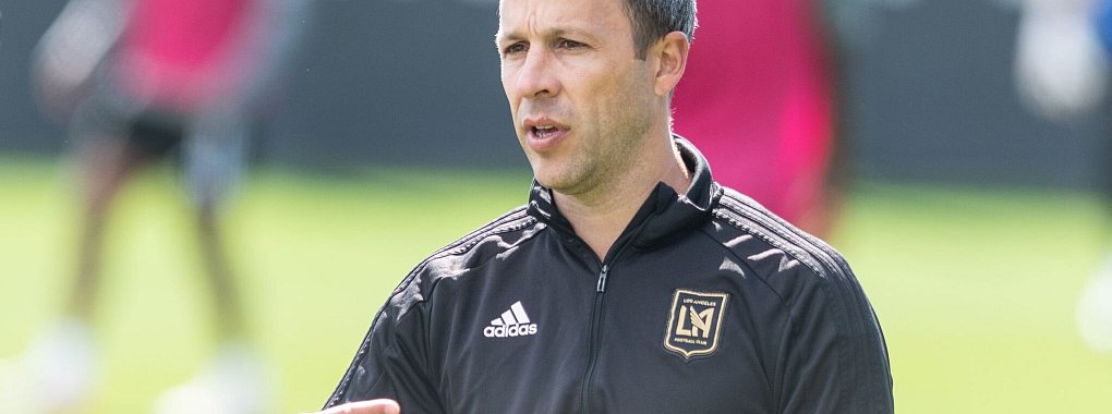 Steven Cherundolo führte den Los Angeles FC zur Meisterschaft. (Archivbild) - © Maximilian Haupt/dpa