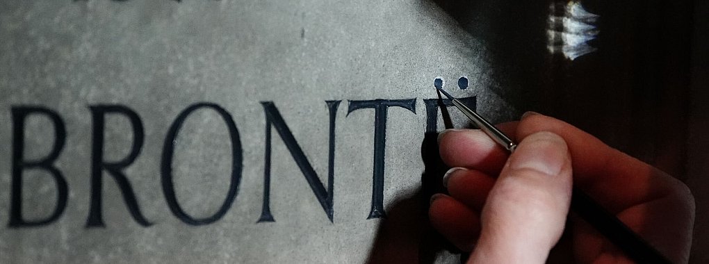 Ohne die Punkte wird der Name nur &laquo;Bront&raquo; gesprochen. - &copy; Aaron Chown/PA Wire/dpa