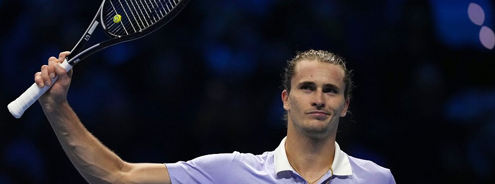 Alexander Zverev tritt in seinem zweiten Match bei den diesjährigen ATP Finals in Turin gegen Casper Ruud an. - © Antonio Calanni/AP