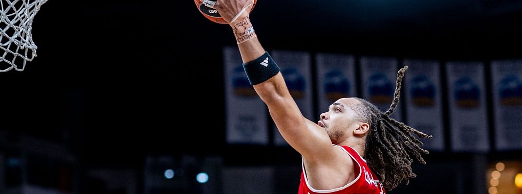 Carsen Edwards ist in dieser Saison der drittbeste Punktesammler der Euroleague. - © Julius Frick/dpa